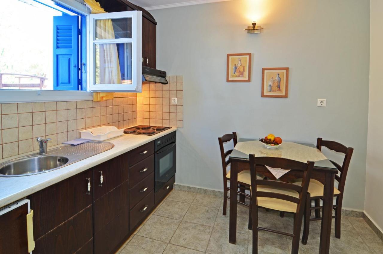 Nikos Sea View Apartments Adamantas  Екстериор снимка